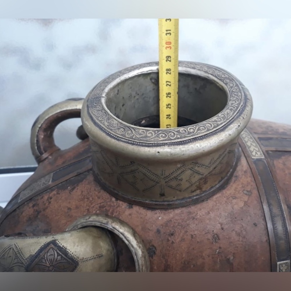 Beautiful Vintage Moroccan butter churn made of clay and copper - Picture 9 of 11